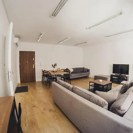 Cos Zydowska 33 Poznaň