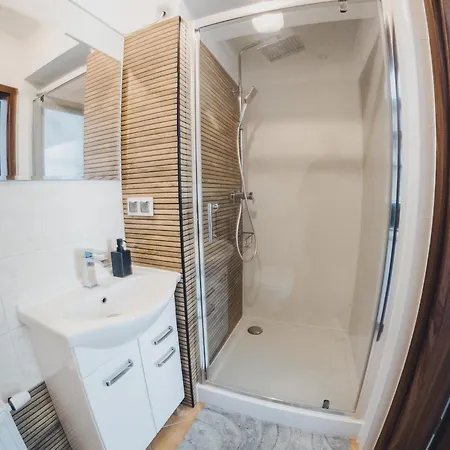 Apartmán Cos Zydowska 33 *