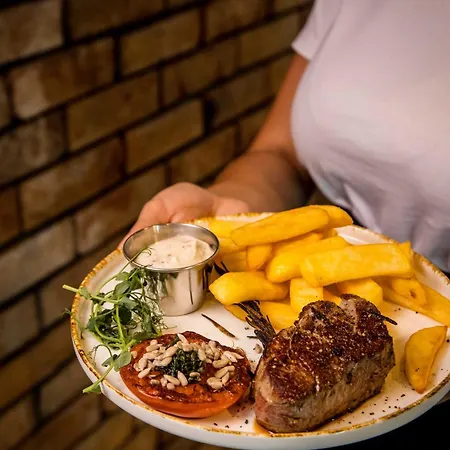 Cos Zydowska 33 Poznań